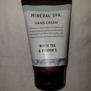 Mineral Spa Hand Cream White Tea & Vitamin E 4 oz